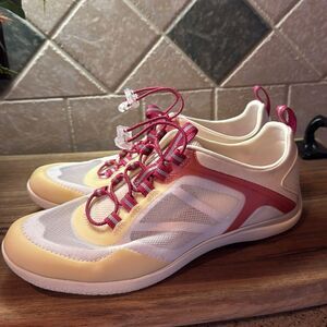 Lands’ End Women’s Water Sneakers - #481532 - 9B